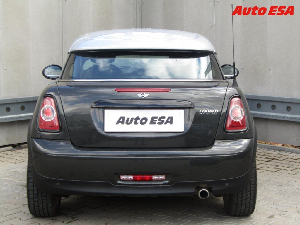 Mini Cooper, 1.6 i,AT,AC - fotka 5