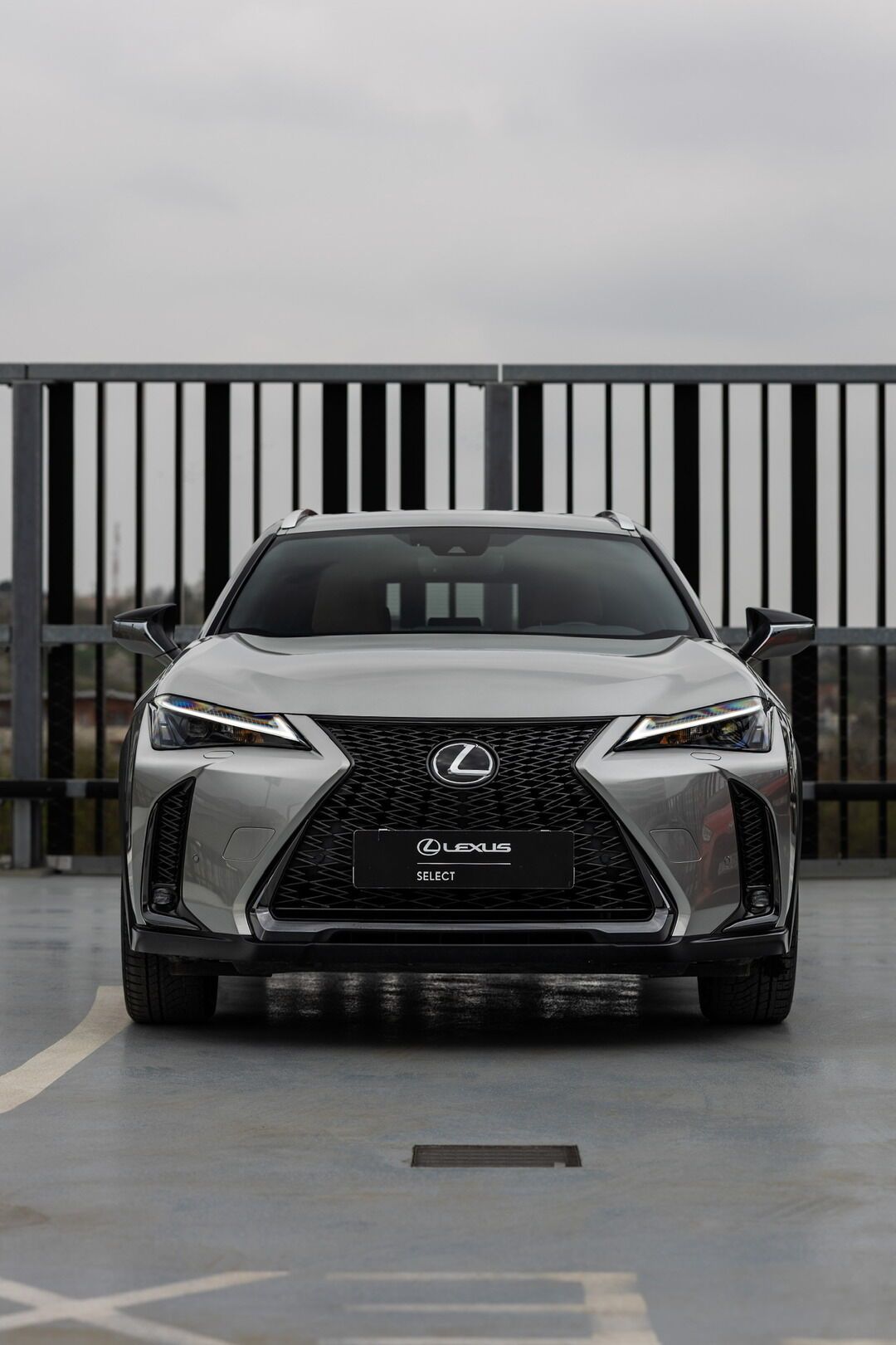 Lexus UX 250h, 250H 2,0 HEV F SPORT DESIGN - fotka 6