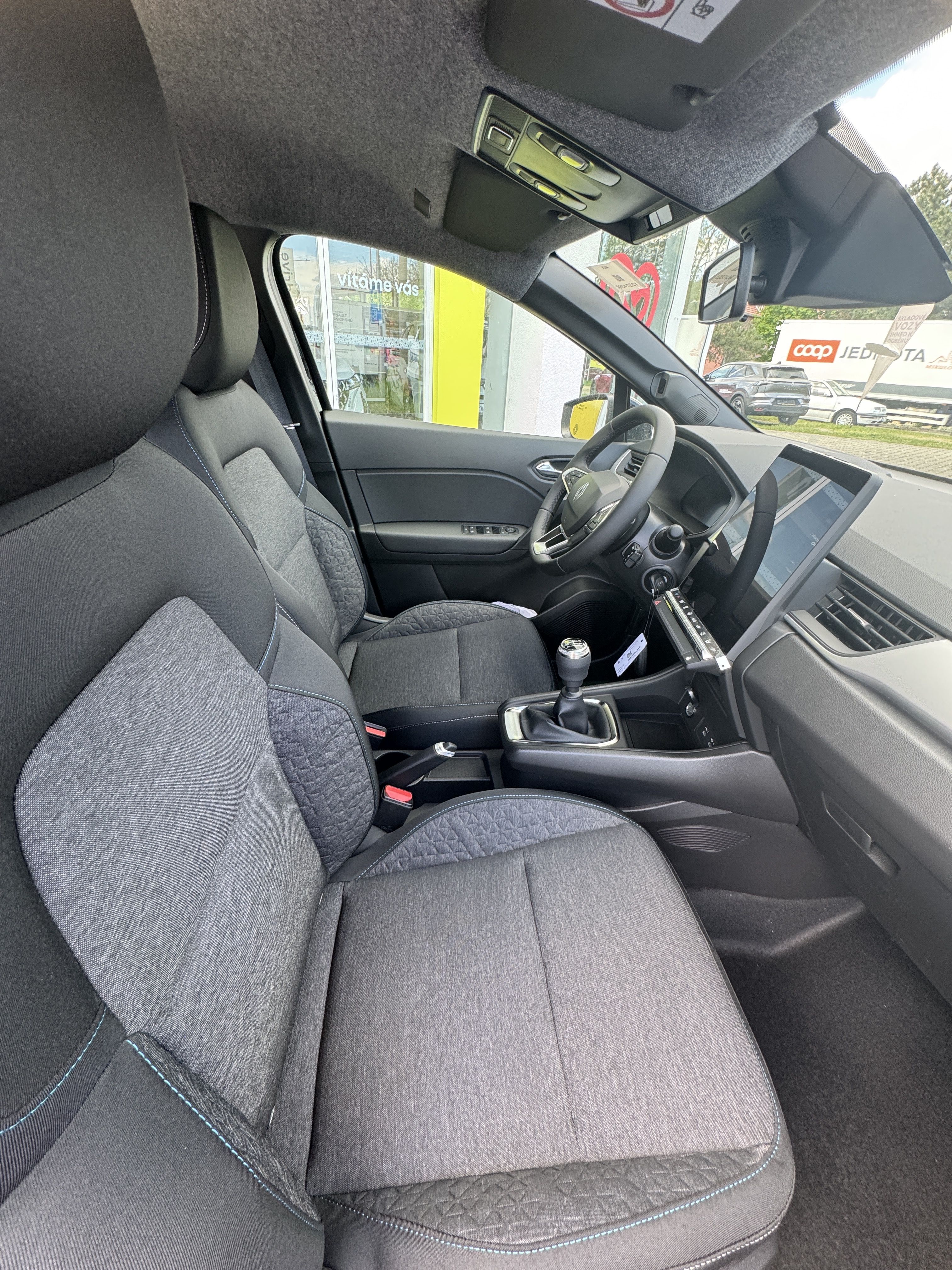 Renault Captur, evolution TCe 115 - fotka 6