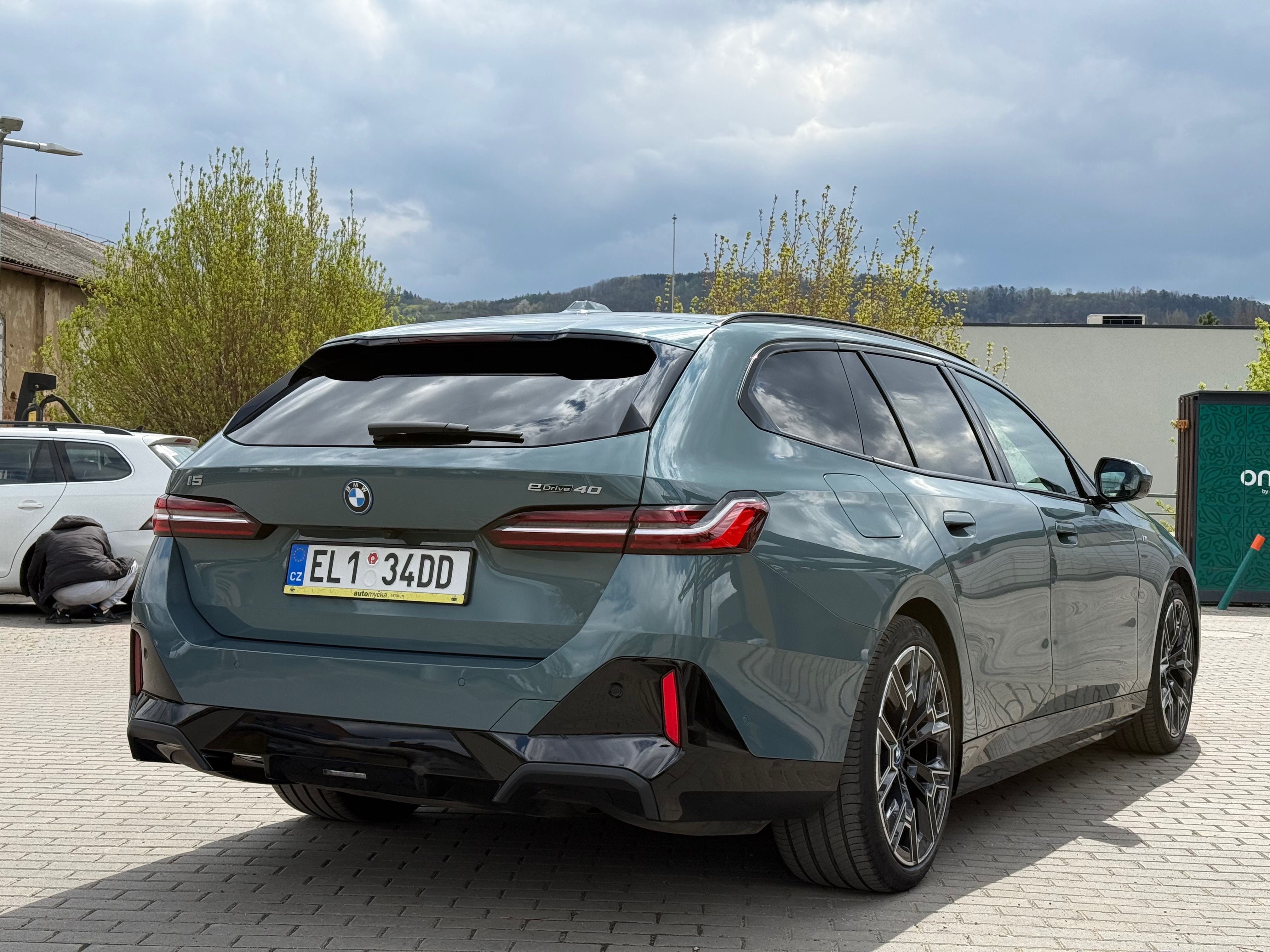 BMW i5, eDrive40 M-Paket ACC B&W - fotka 6