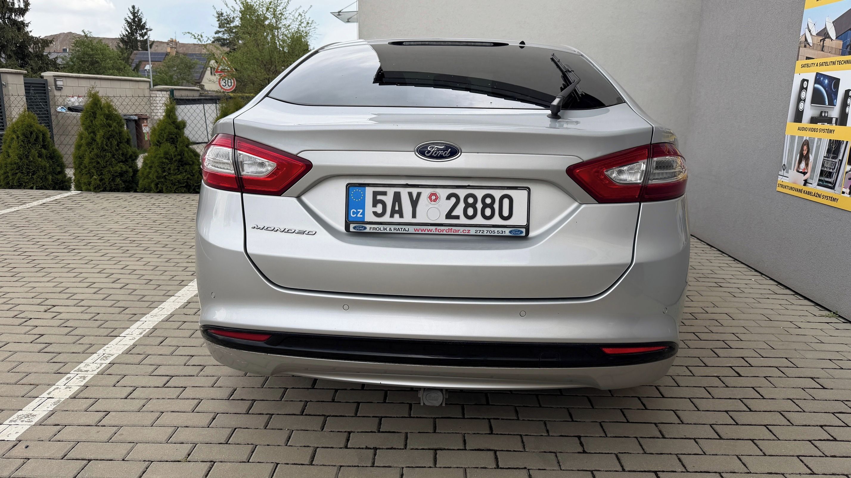 Ford Mondeo, 2.00 super stav - fotka 5