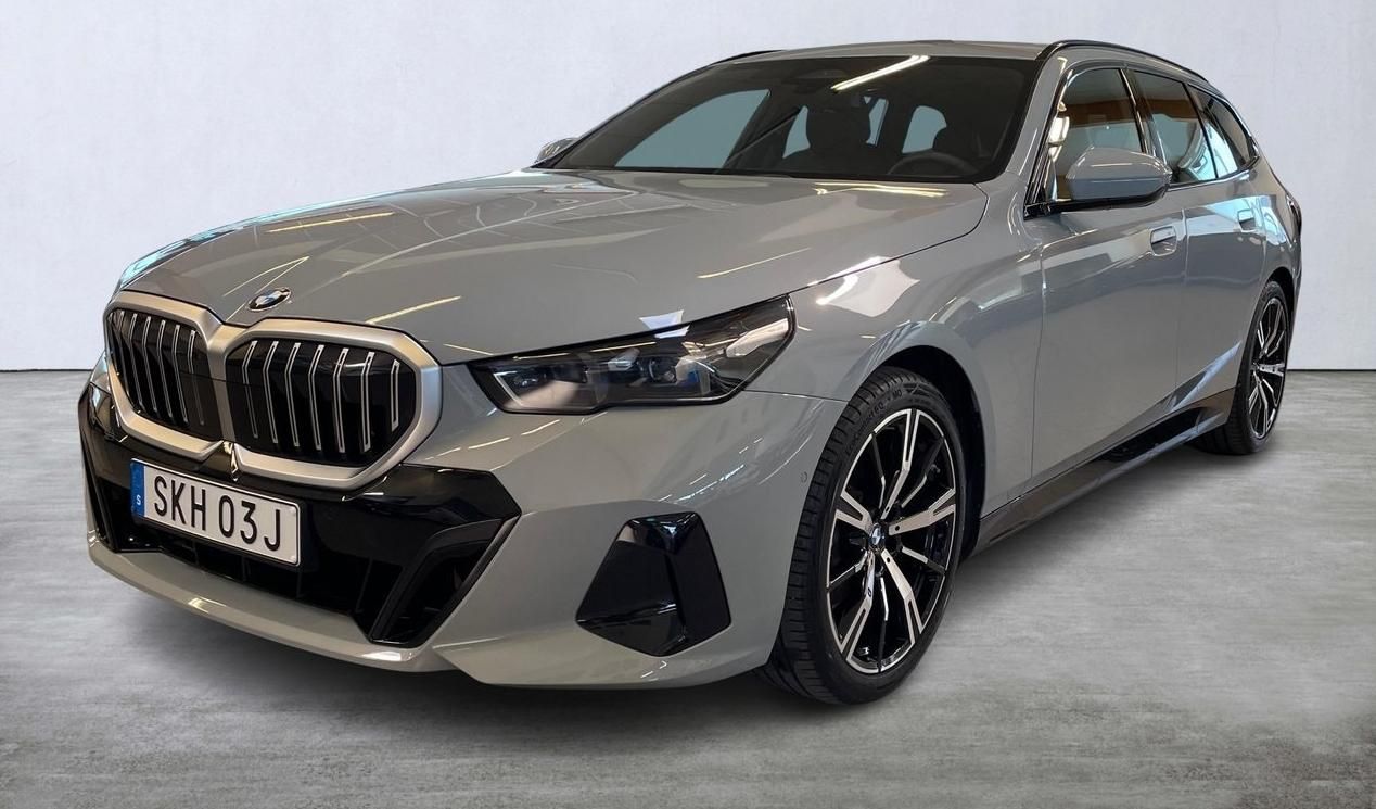 BMW Řada 5, 520d AWD Touring MSport h/k