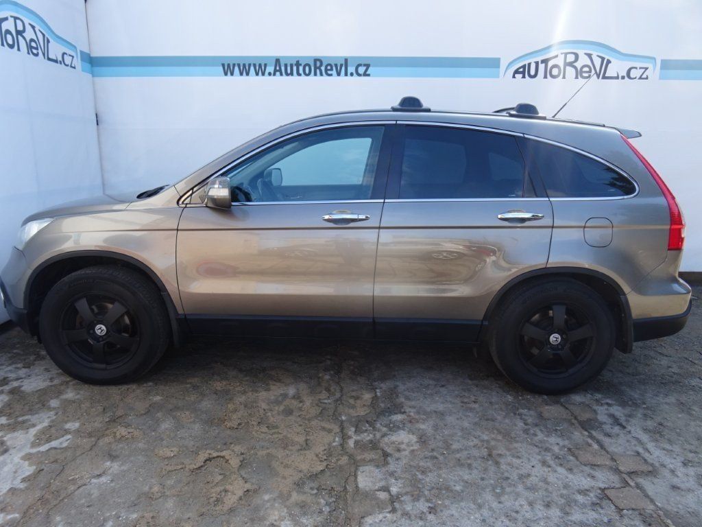 Honda CR-V, 2.2CDTi,103kW,4X4,s.kniha - fotka 5