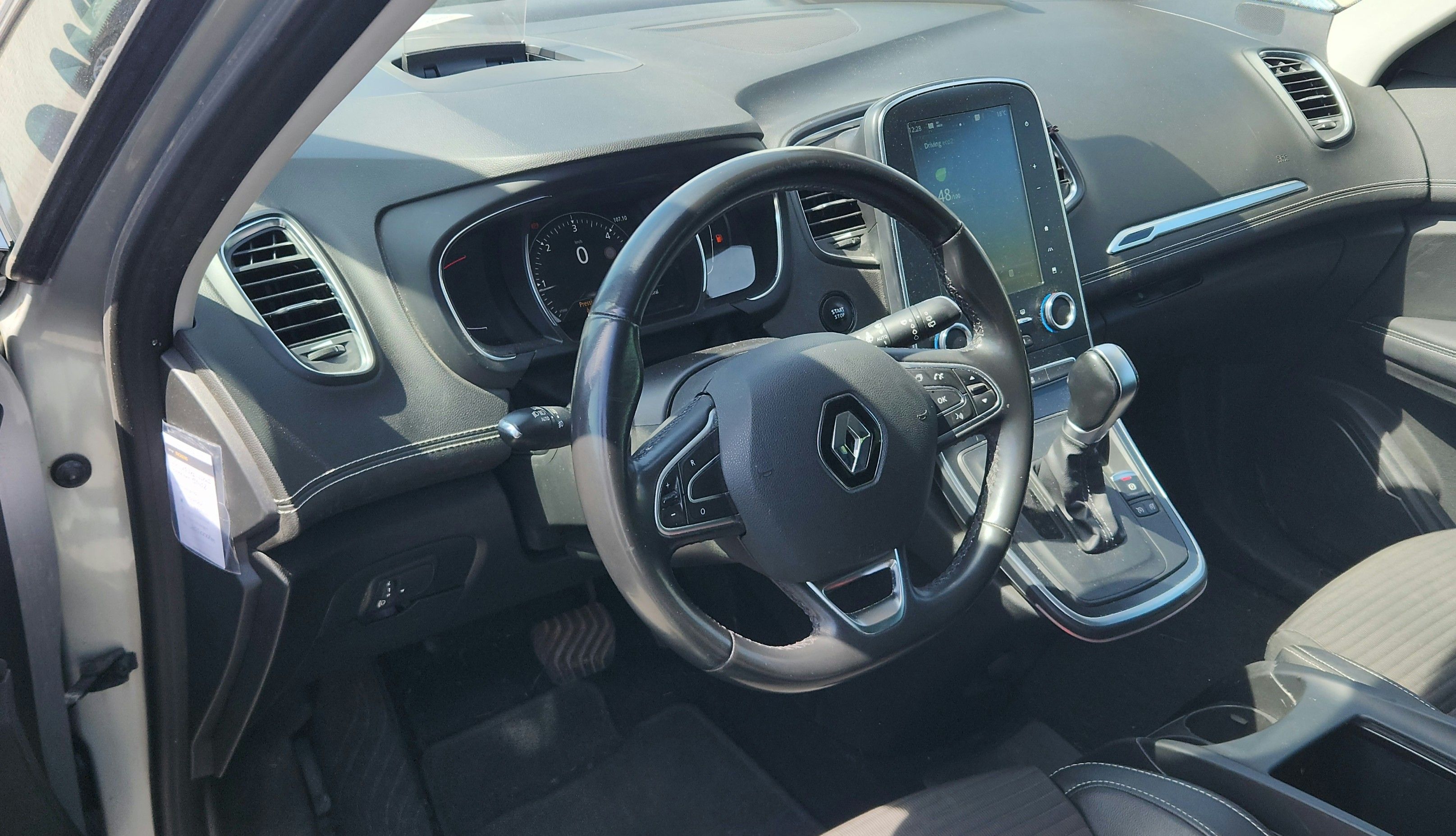 Renault Grand Scénic, 1.7 dCi 88 kW Bose Edition - fotka 5
