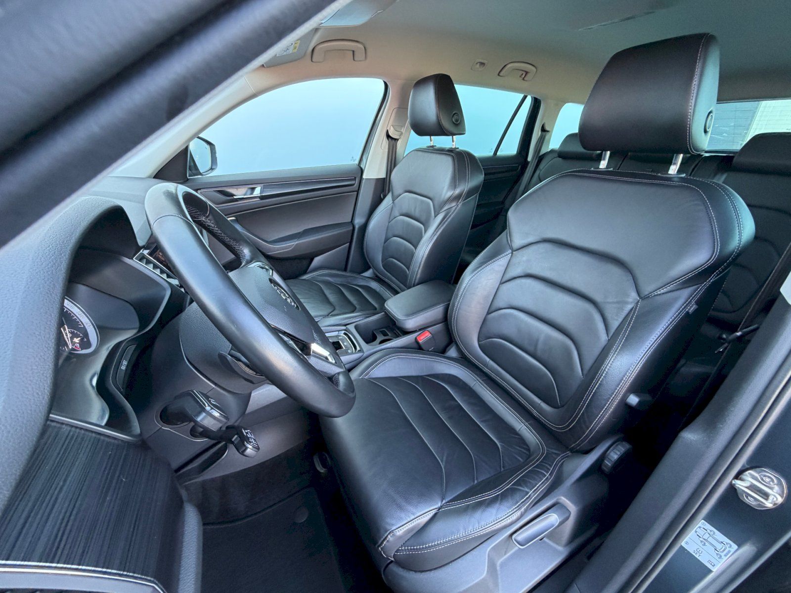 Škoda Kodiaq, 2.0 TSI 140kW 4x4 DSG Soleil - fotka 6