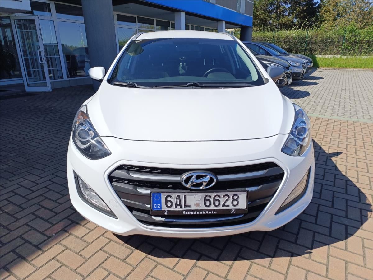 Hyundai i30, 1,6 MPi Trikolor - fotka 3
