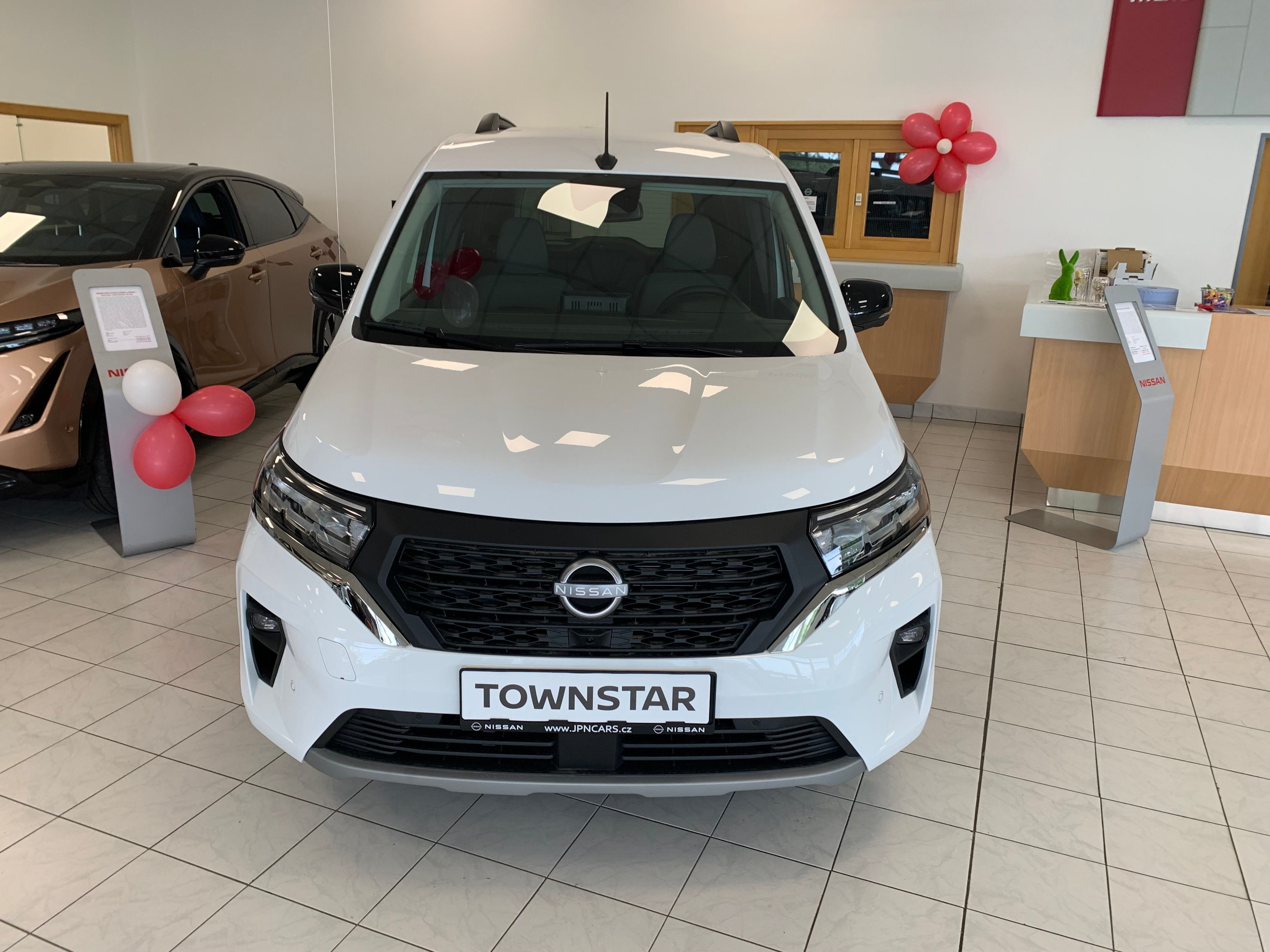 Nissan Townstar, COMBI 1.3 DIG-T 130 6MT TEKNA - fotka 2