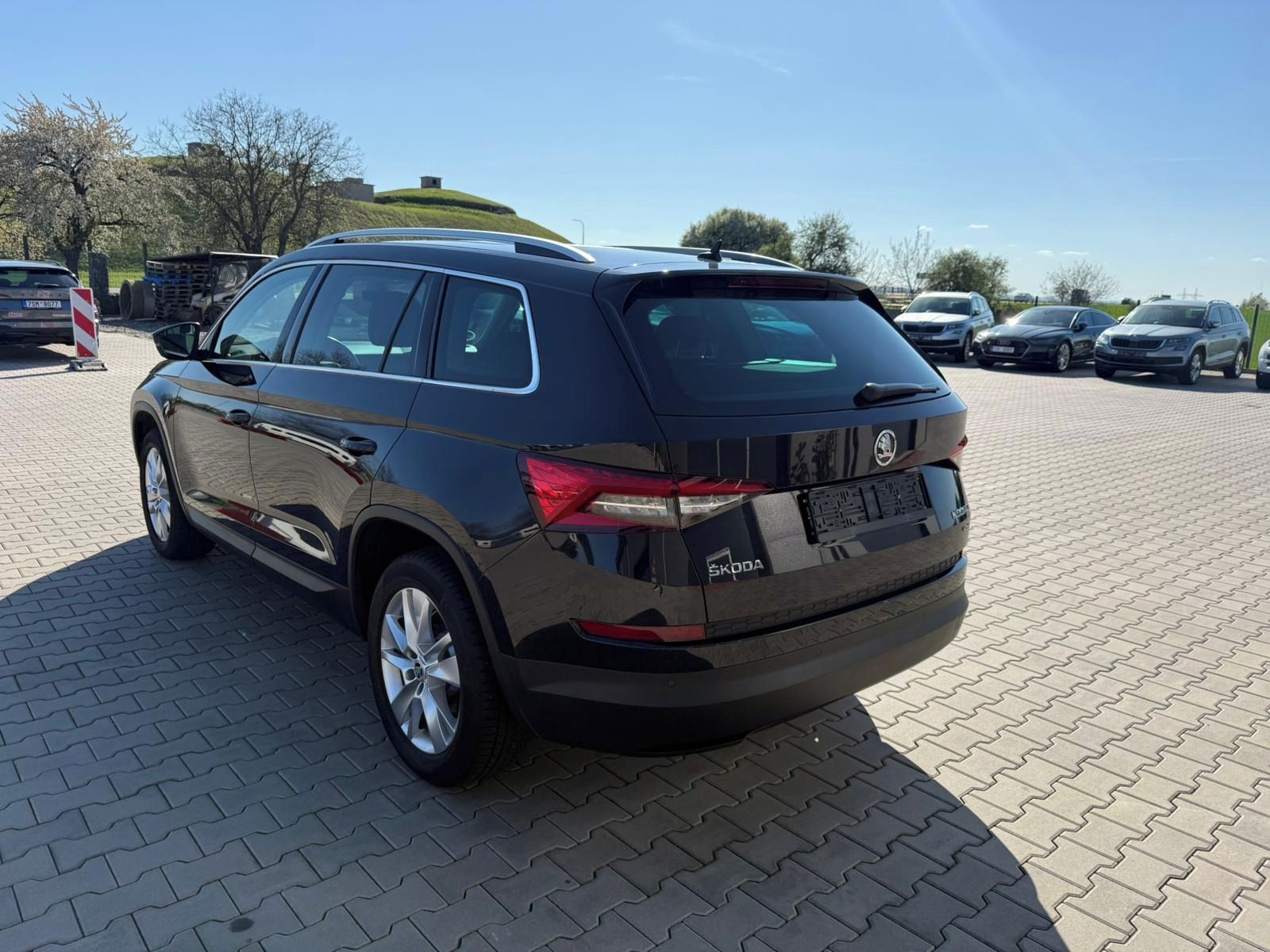 Škoda Kodiaq, 2.0TSi 132kw 4x4 webasto 1.maj - fotka 4