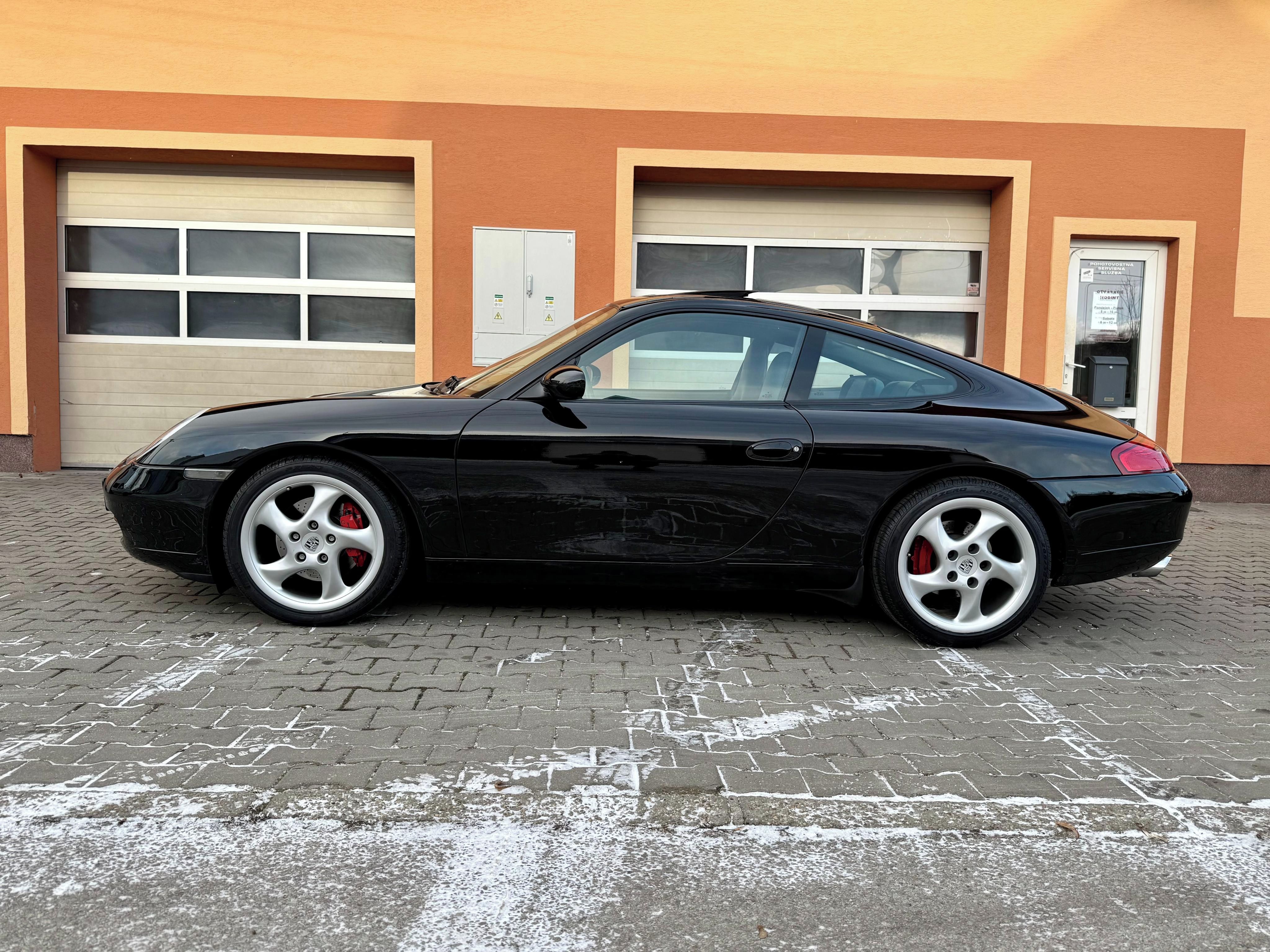 Porsche 911, Carrera 996 - fotka 2