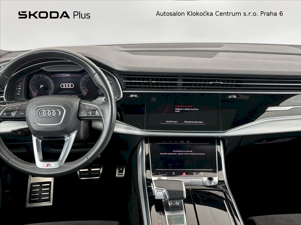 Audi Q8, 55 TFSI250 kW S-line Quattro 8 - fotka 6
