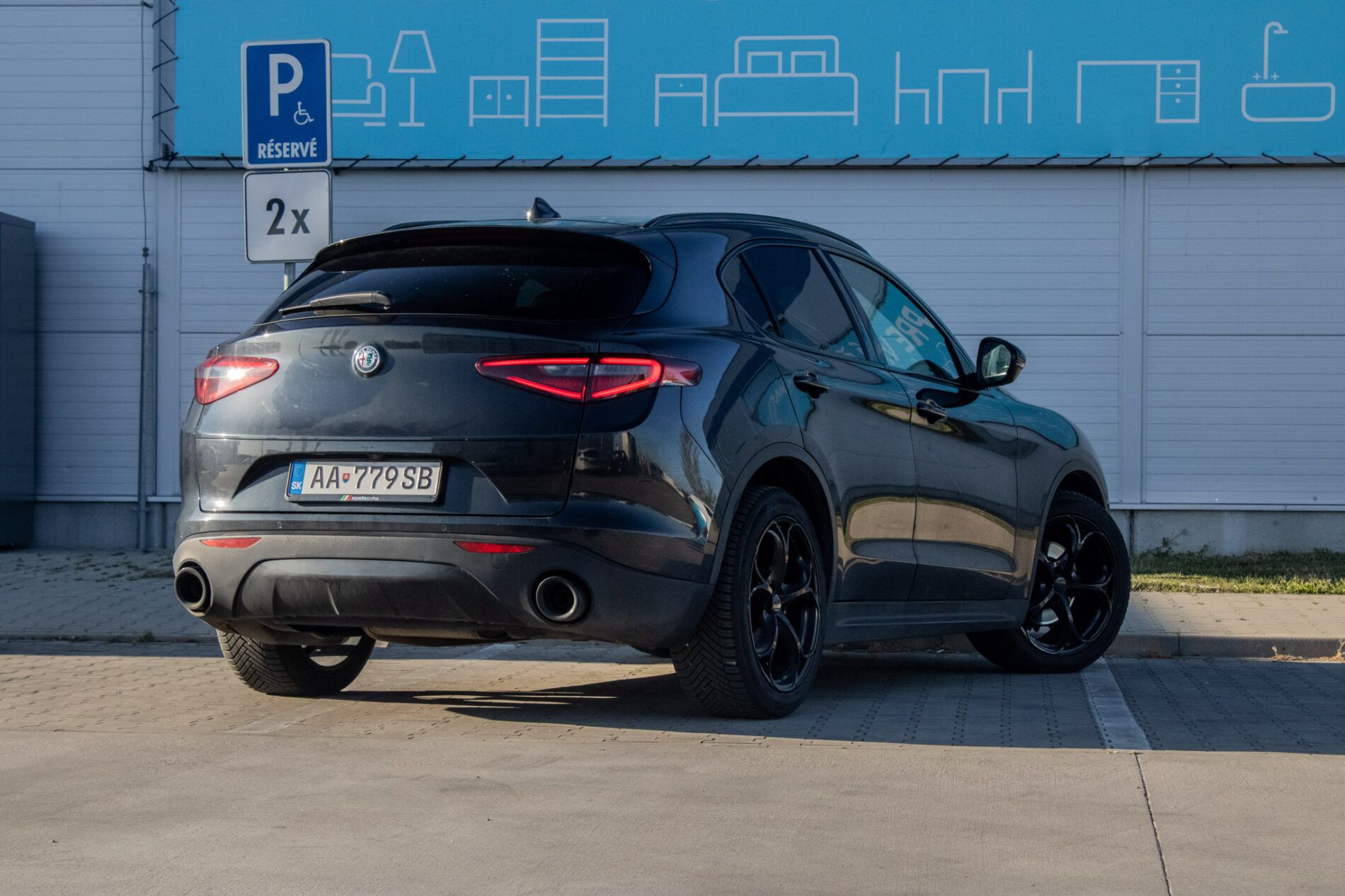 Alfa Romeo Stelvio - fotka 6