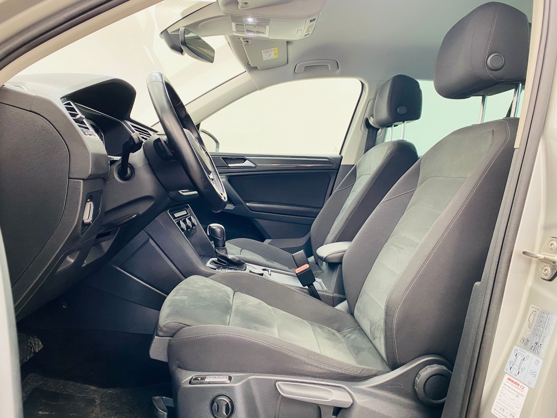 Volkswagen Tiguan, 2.0 TDI DSG 4x4 Highline - fotka 5