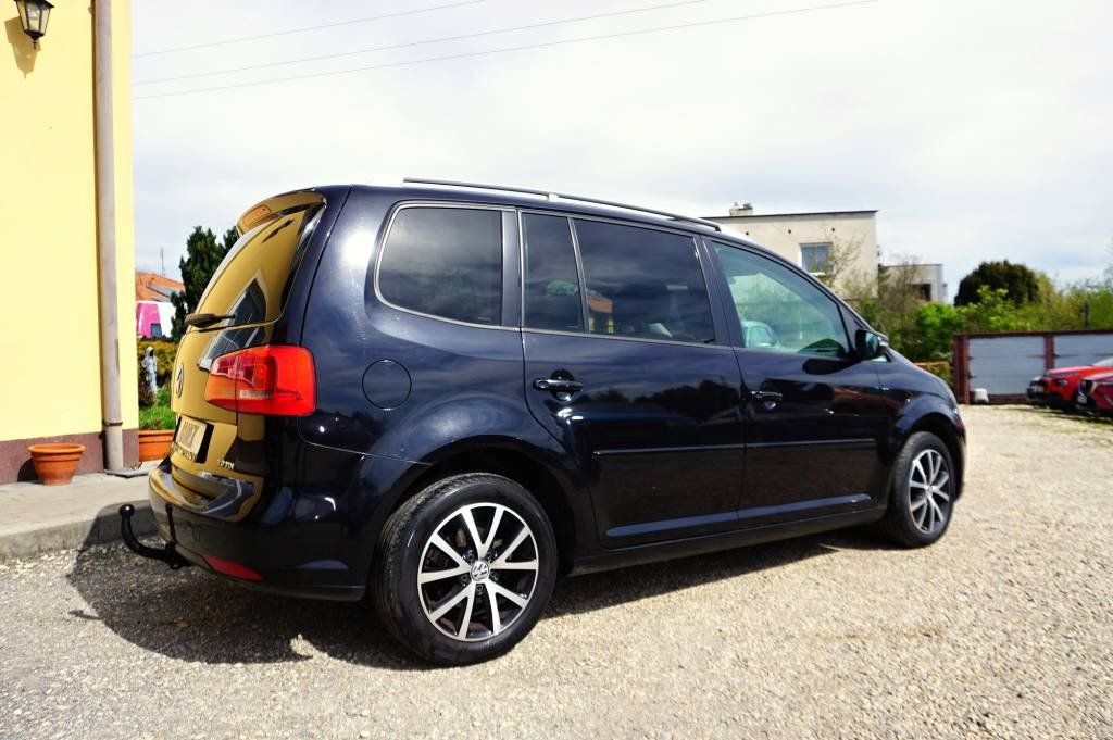Volkswagen Touran, COMFORTLINE 2,0 TDI 103 kW - fotka 4