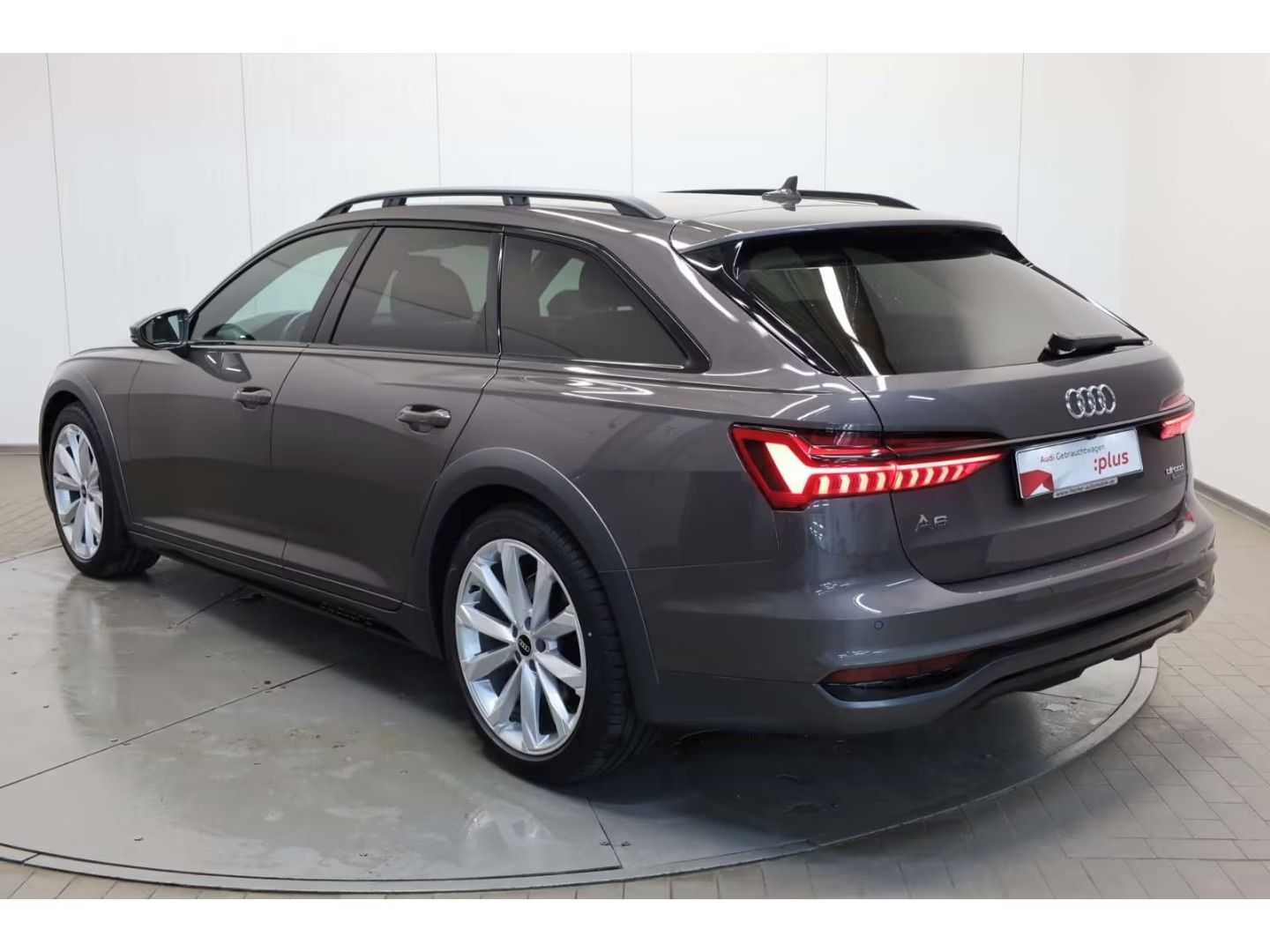 Audi A6 allroad, A6 ALLROAD 55 TFSI quattro HUD - fotka 3