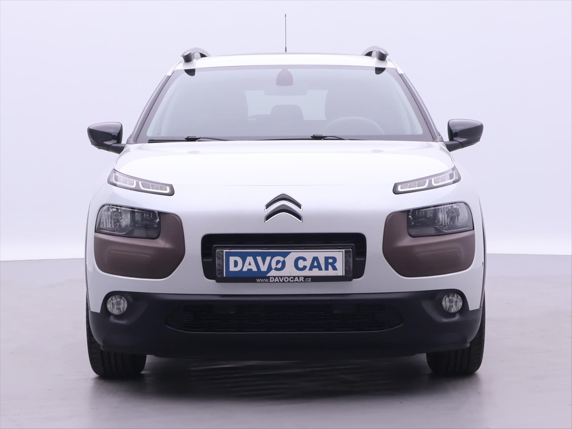 Citroën C4 Cactus, 1,2 PT CZ Shine Panorama - fotka 2