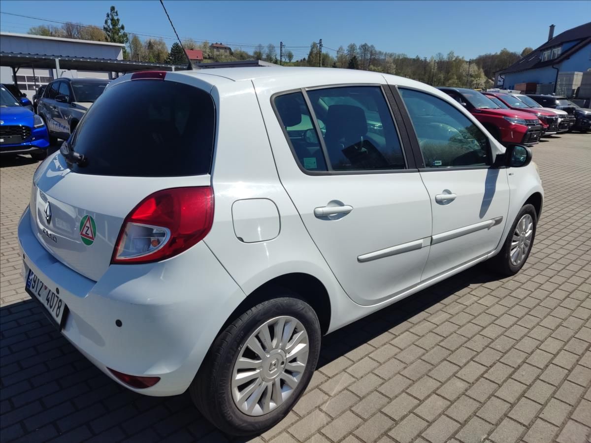 Renault Clio, 1,2 - fotka 3