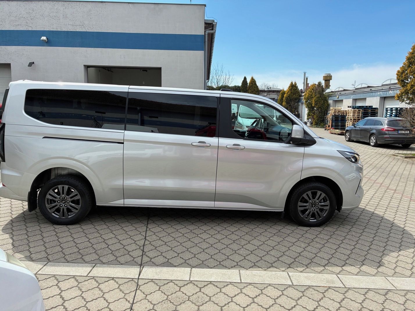 Ford Tourneo Custom - fotka 5
