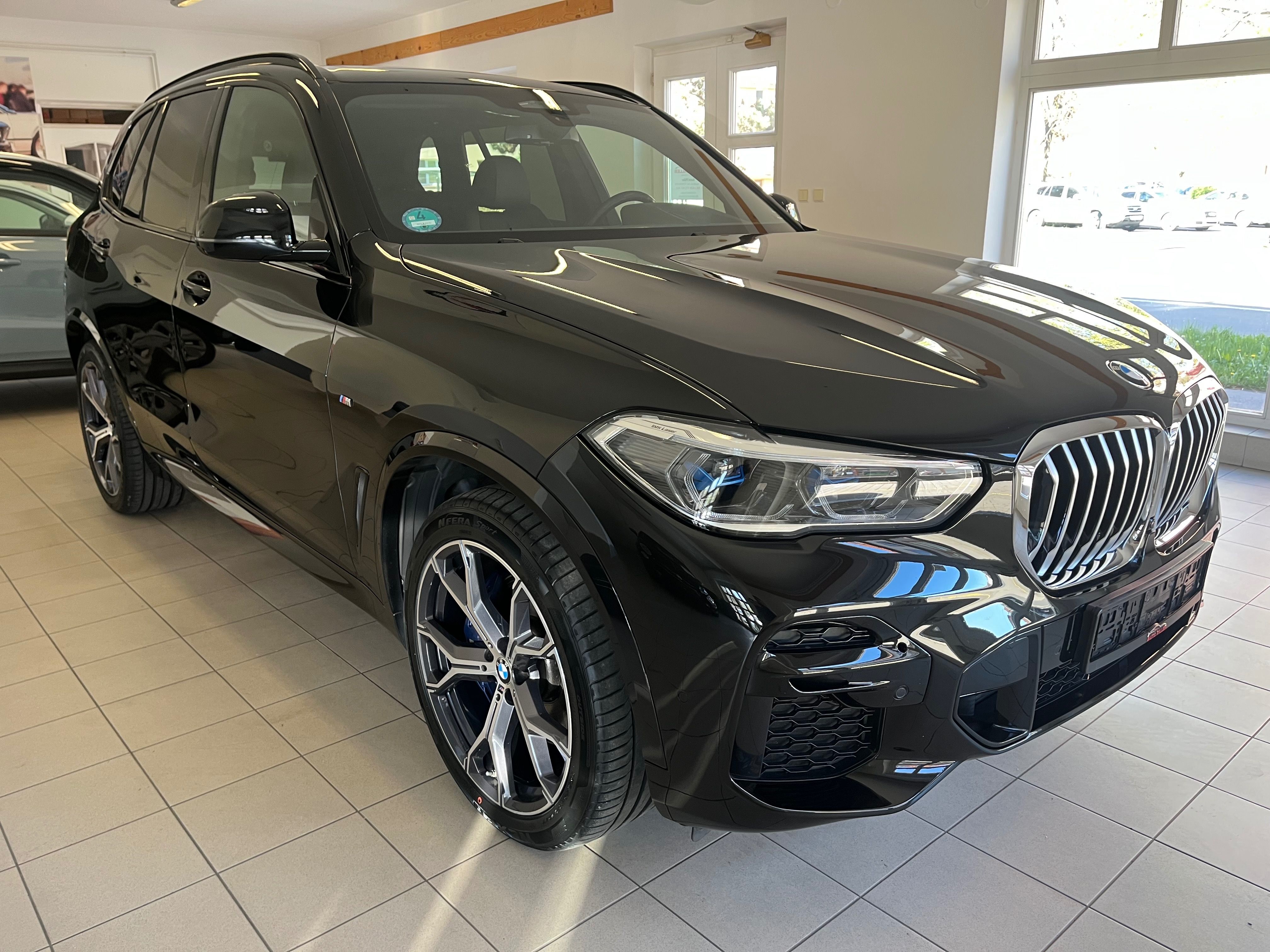BMW X5, xDrive30d M-Sport - fotka 3