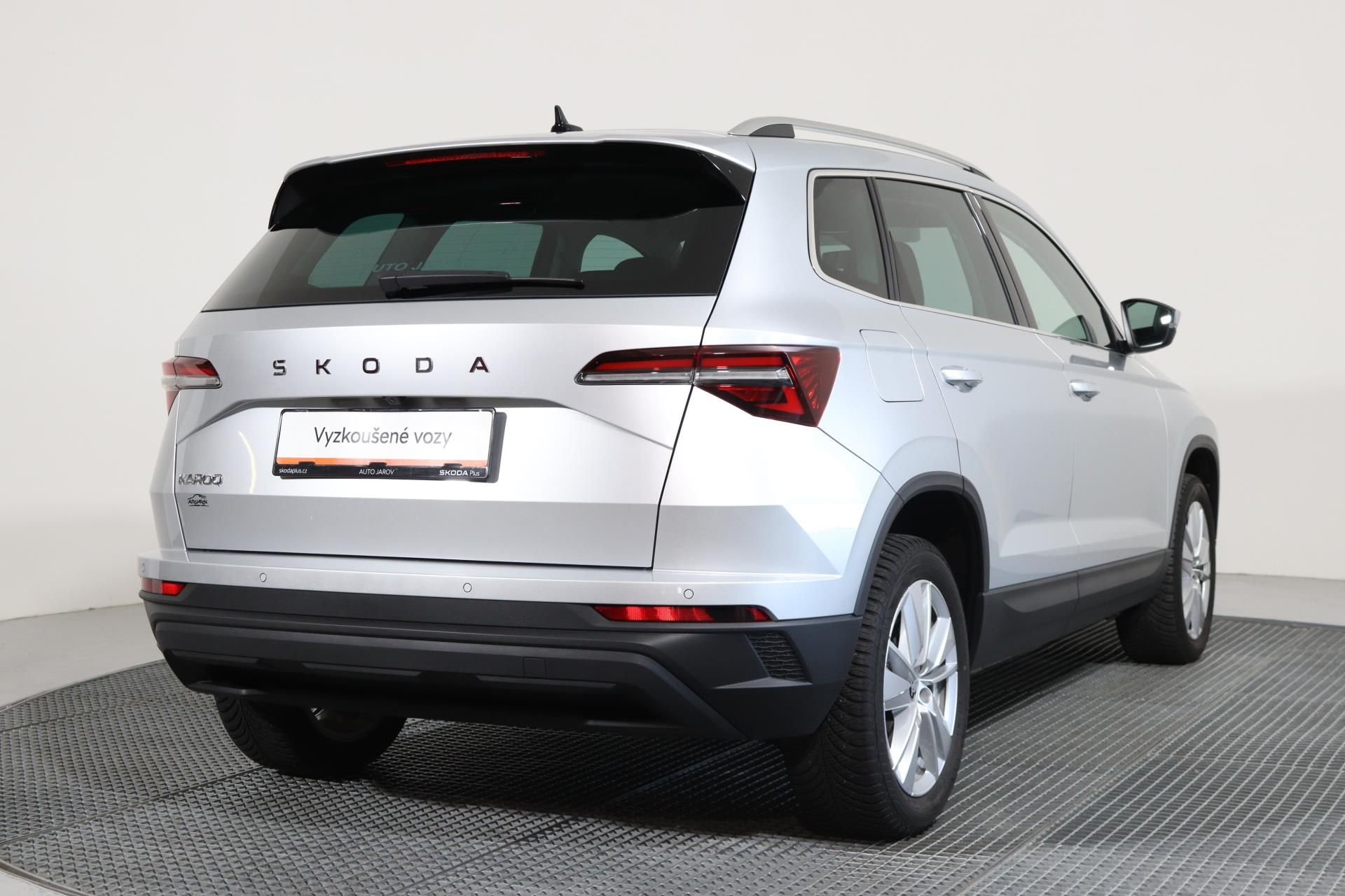 Škoda Karoq, TOP SELECTION 1,5 TSI 110 kW D - fotka 2