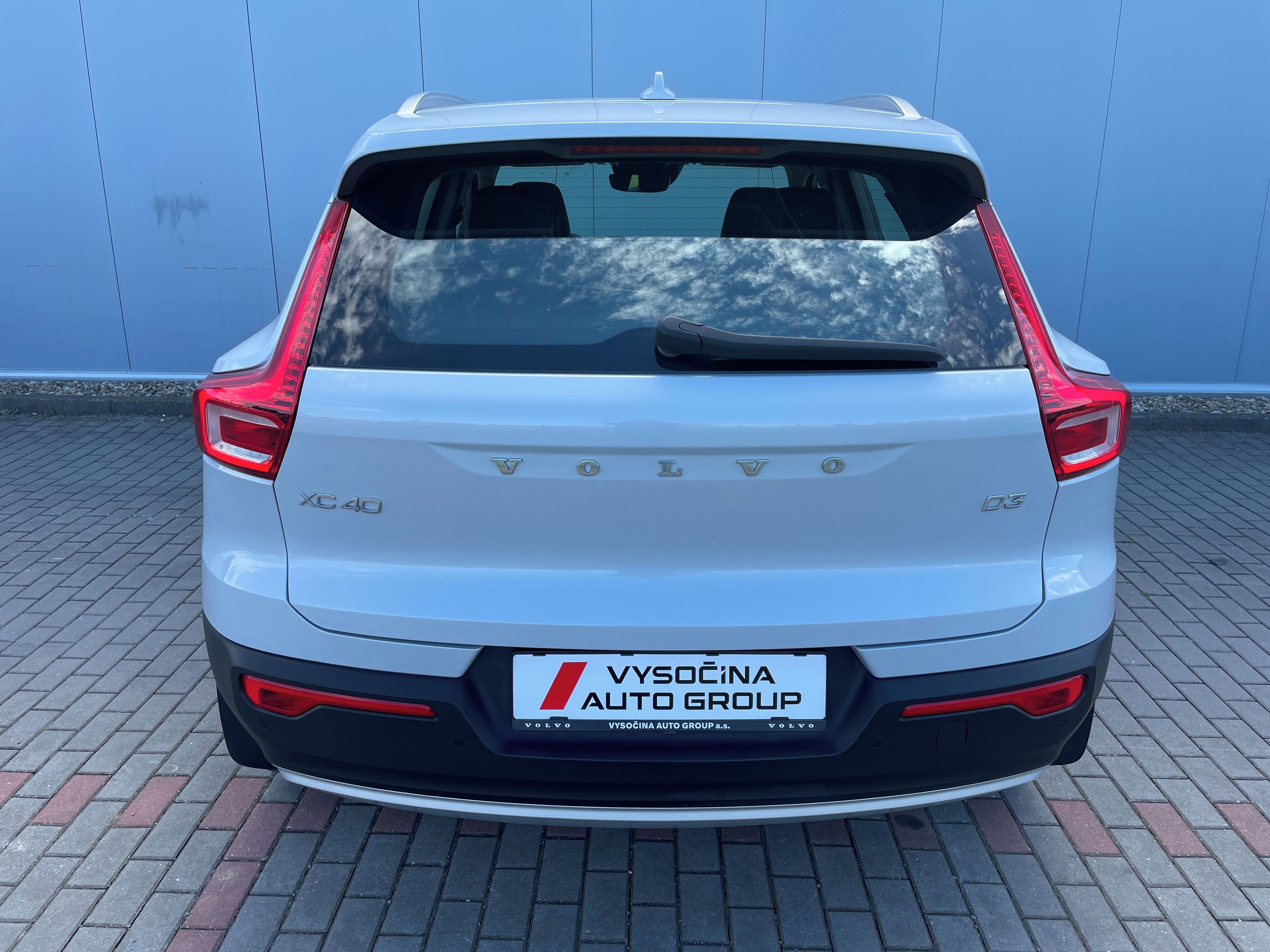 Volvo XC40, D3 MOMENTUM Pro Aut. - fotka 4
