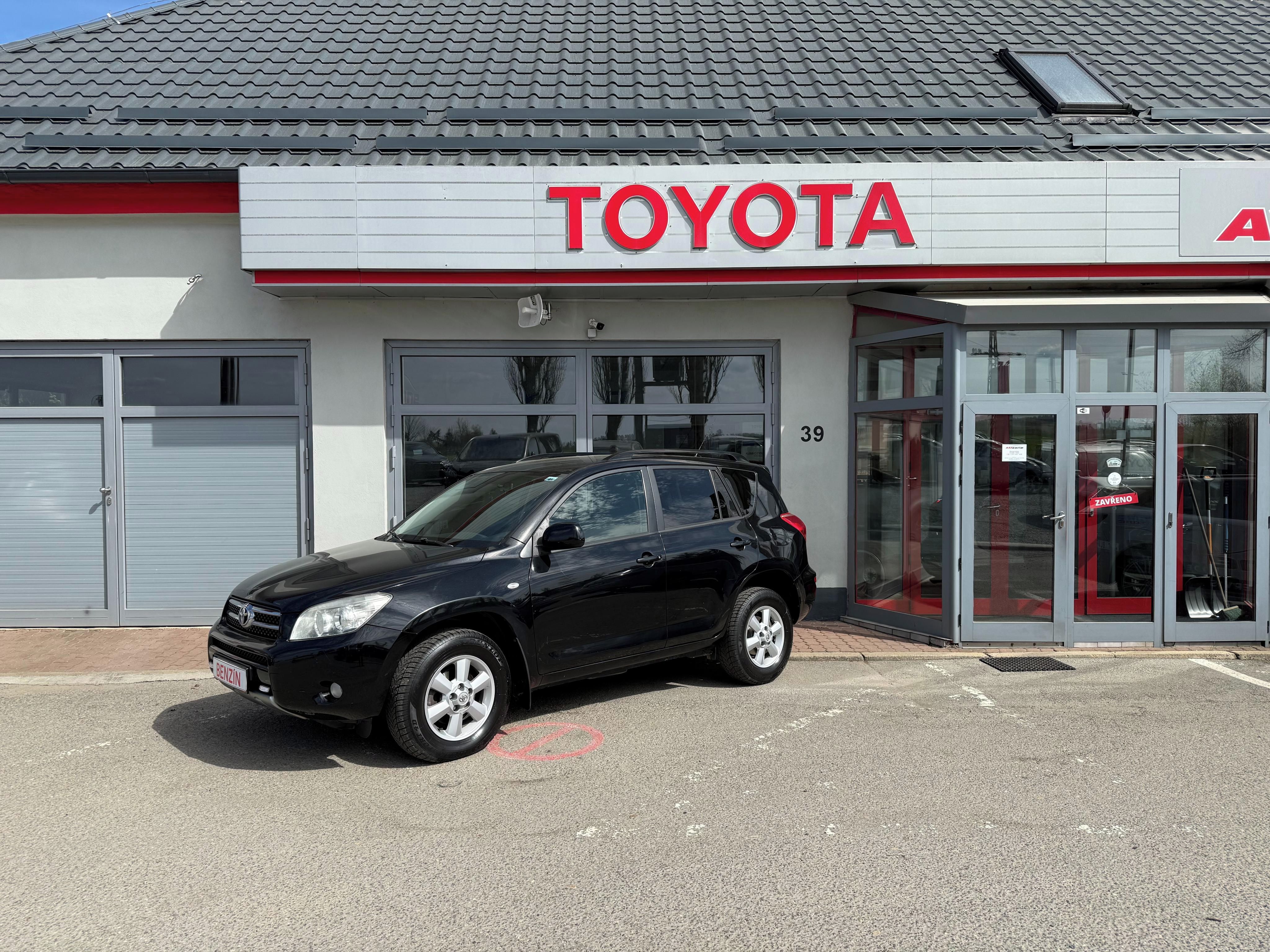 Toyota Rav4, 2,0 VVTI 4X4 AUTOMAT TAŽNÉ ZAŘ