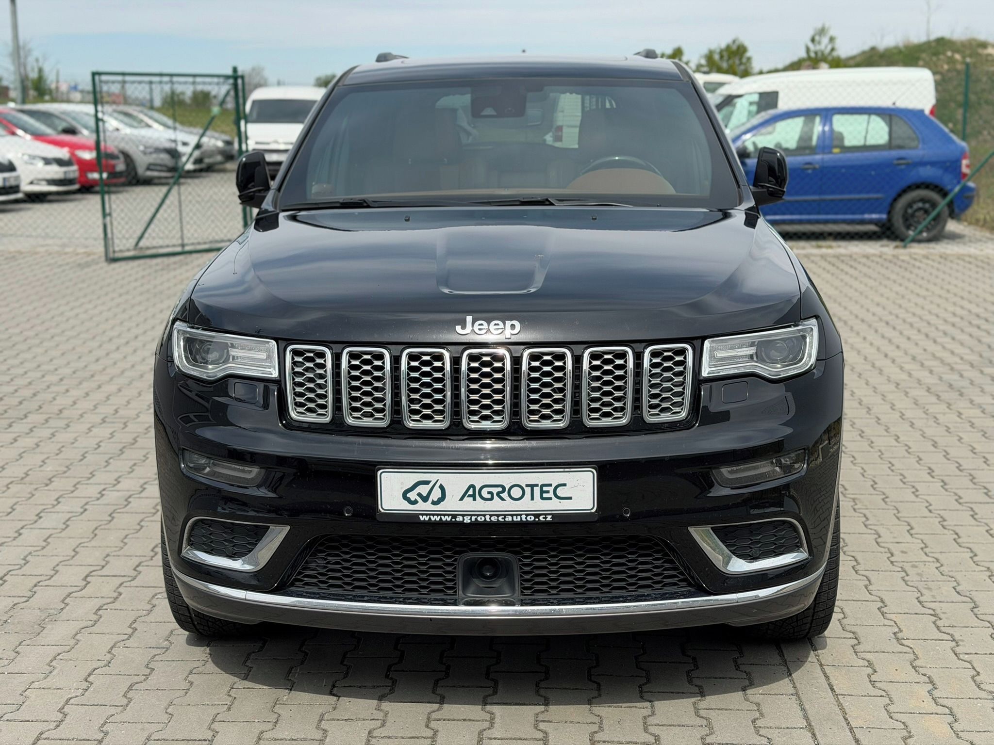 Jeep Grand Cherokee, 3.0 CRD 184 kW Summit 4x4 Auto - fotka 2