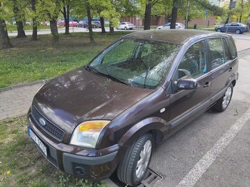 1,4 benzín