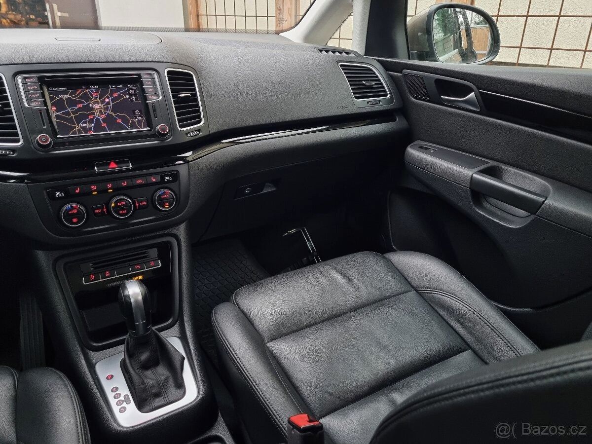 Volkswagen Sharan, 2.0 TDI HIGHLINE DSG, AUT. WEB - fotka 6