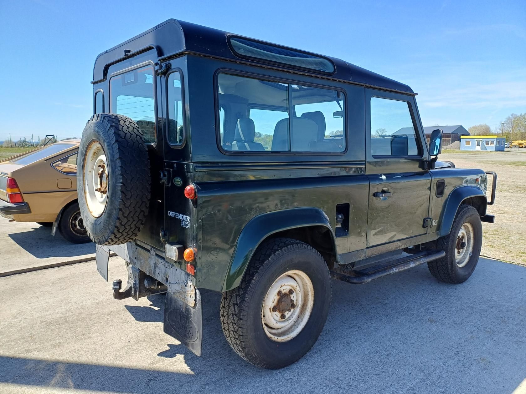 Land Rover Defender, LD 90 2.5Tdi 83kW - fotka 3