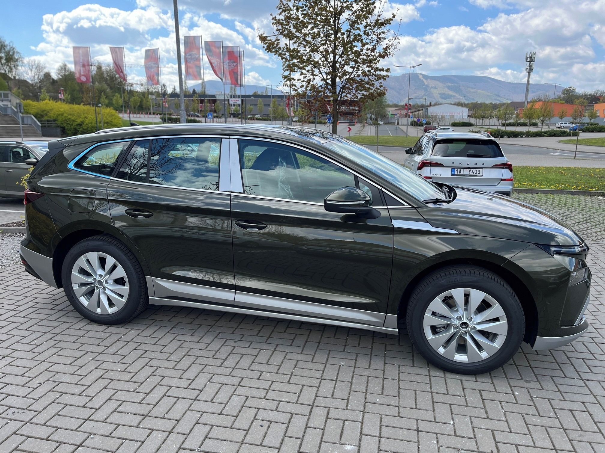 Škoda Enyaq, Selection 150 kW 60 kWh RWD - fotka 4