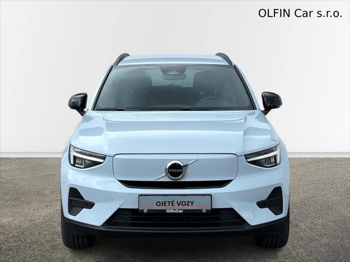 Volvo EX40, 175kW Single Motor  CORE - fotka 4