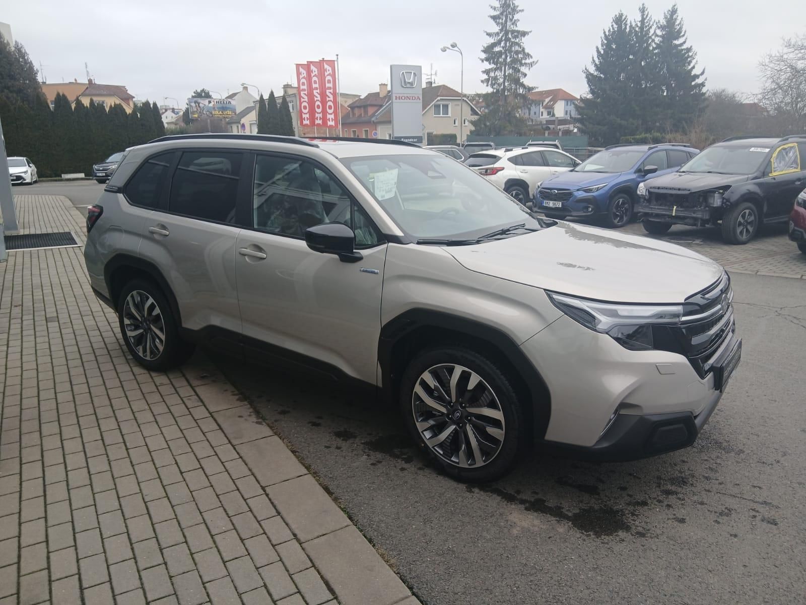 Subaru Forester, 2.0i-S ES TOURING  *NOVINKA* - fotka 5