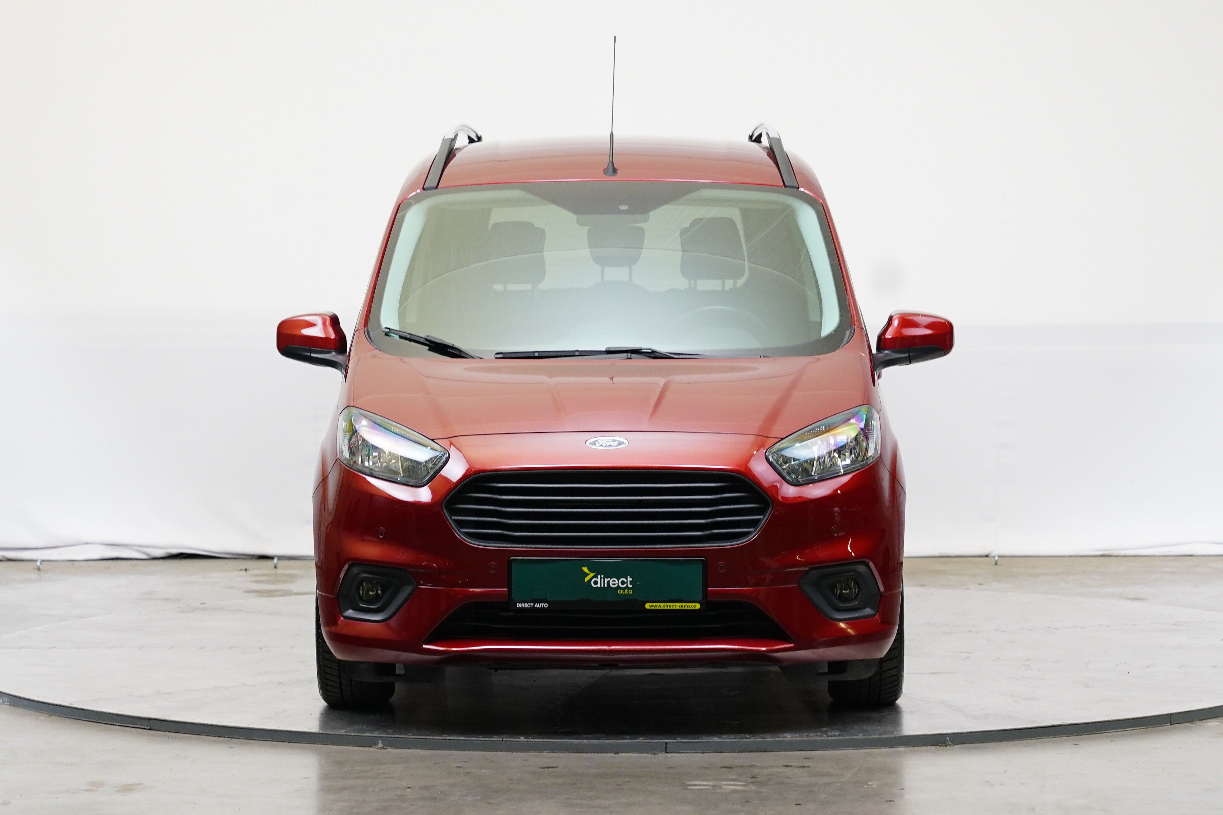 Ford Tourneo Courier, 1.5 TDCi 74 kW Trend - fotka 4