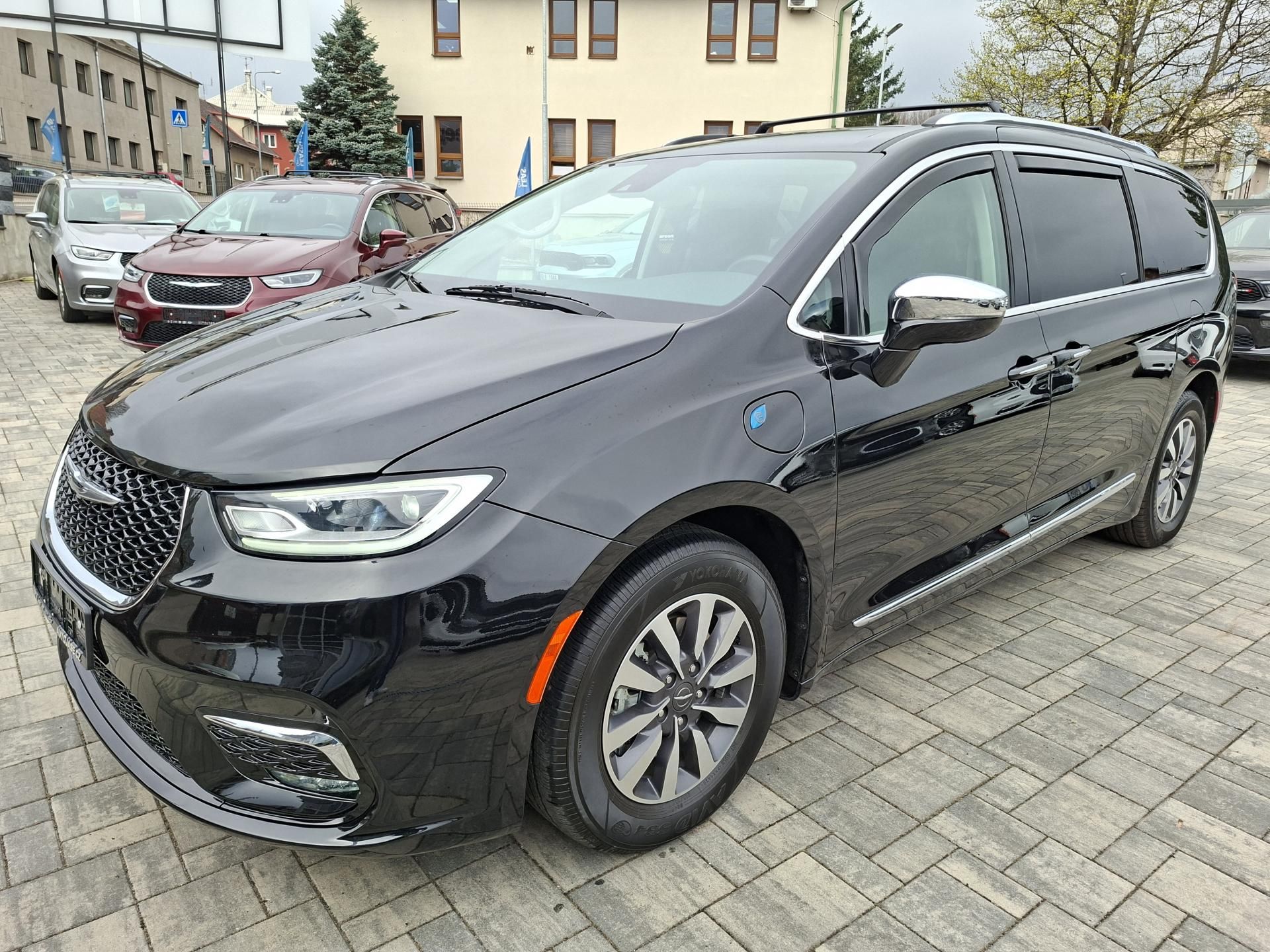 Chrysler Pacifica, 3,6 LIMITED,Top Výbava,HYBRYD - fotka 3