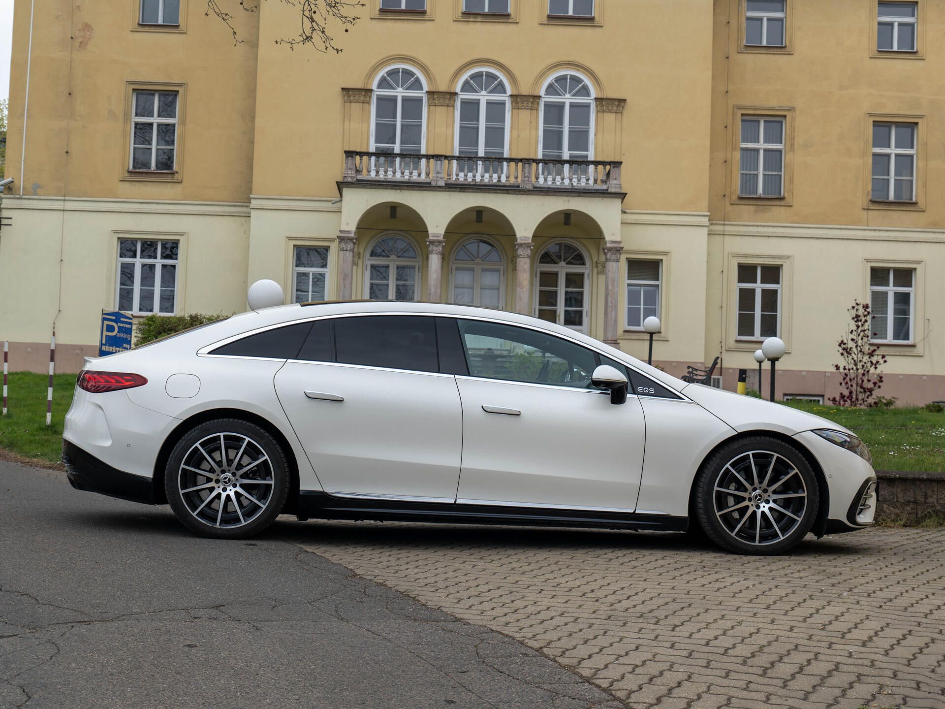 Mercedes-Benz EQS, 450+ AMG Pano HuD 360 Venti - fotka 5
