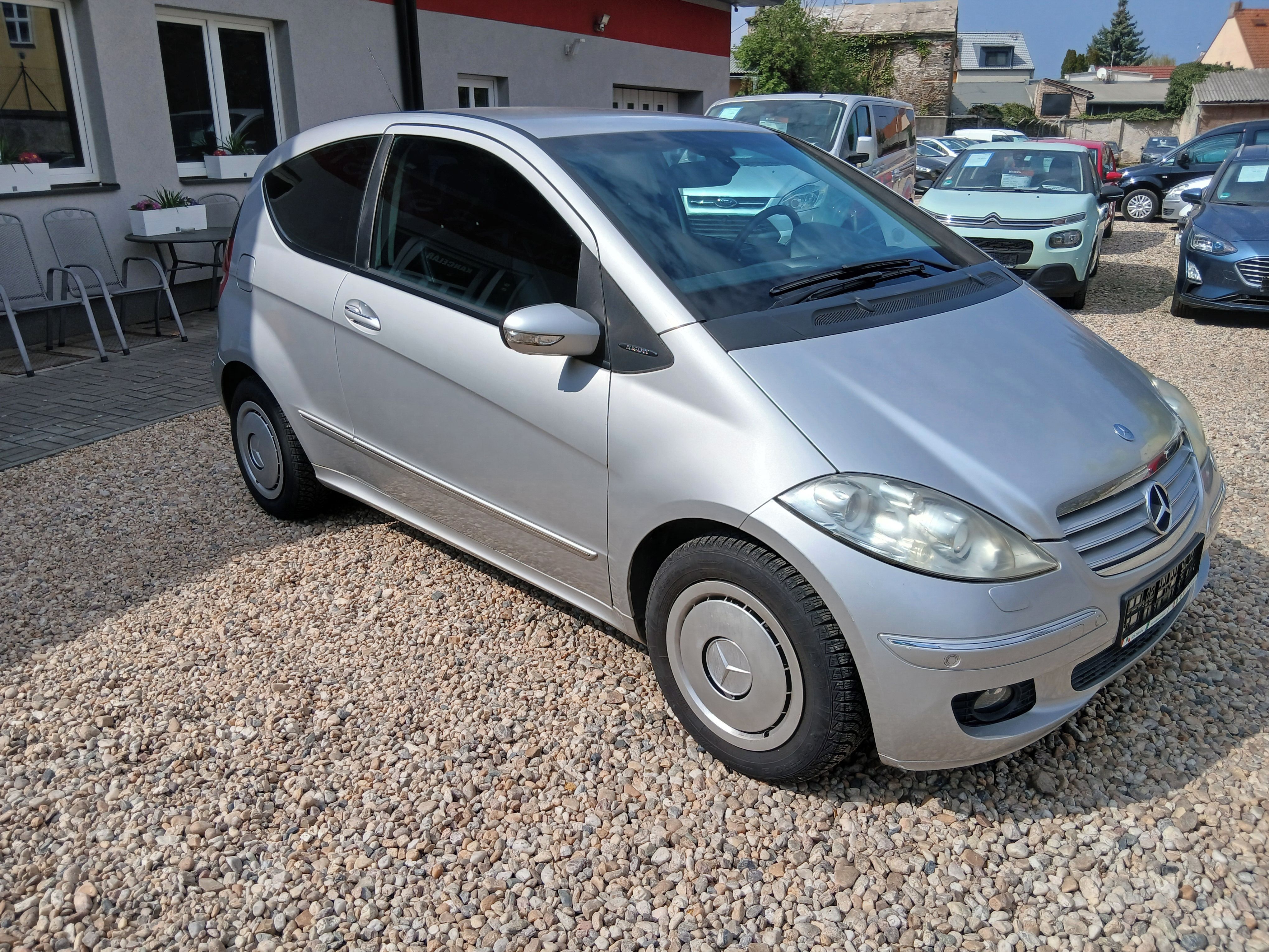 Mercedes-Benz Třídy A, A 150 1.5i 70KW - fotka 3