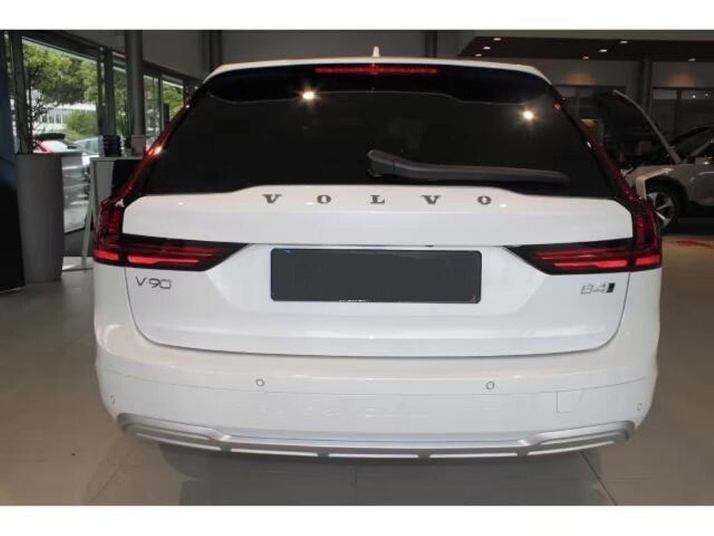 Volvo V90, Cross Country B4 2.0 4WD - fotka 4