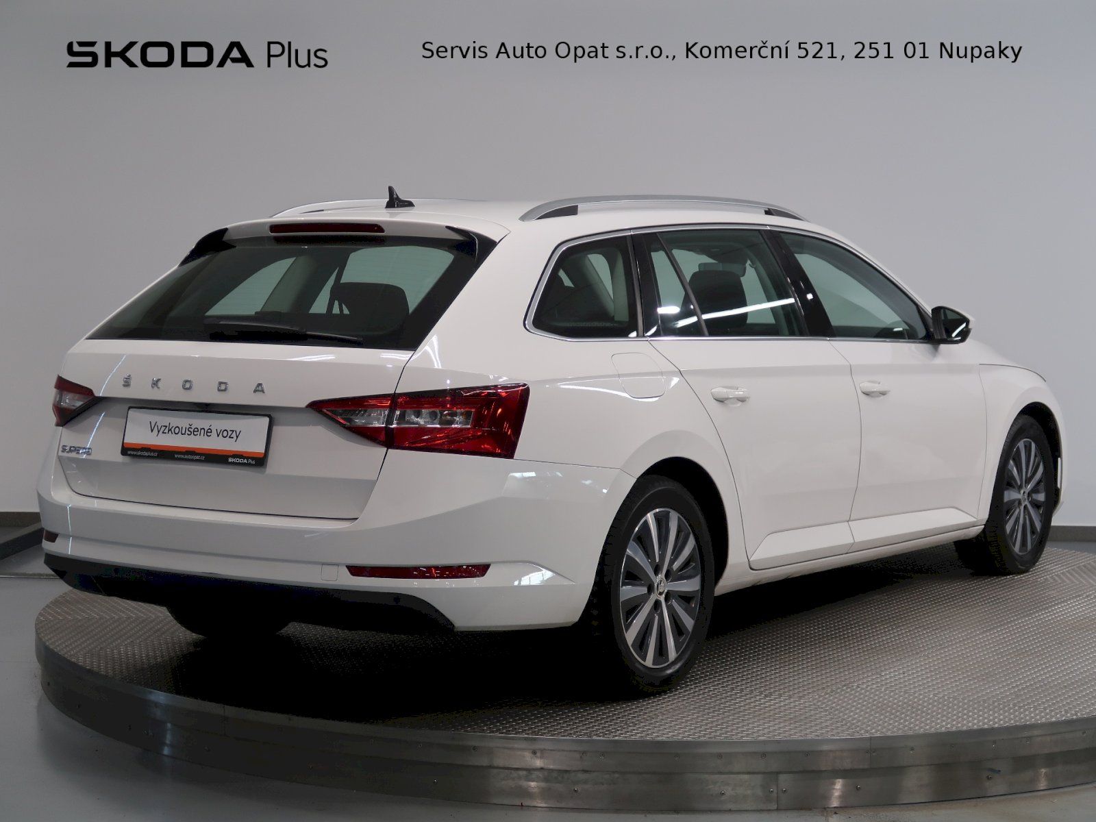 Škoda Superb, STYLE 2.0TDI 110KW TAŽNÉ - fotka 2