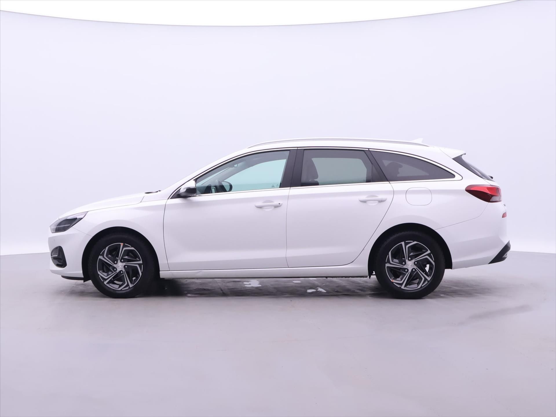 Hyundai i30, 1,0 T-GDI 88kW Smart 1.Maj DPH - fotka 4