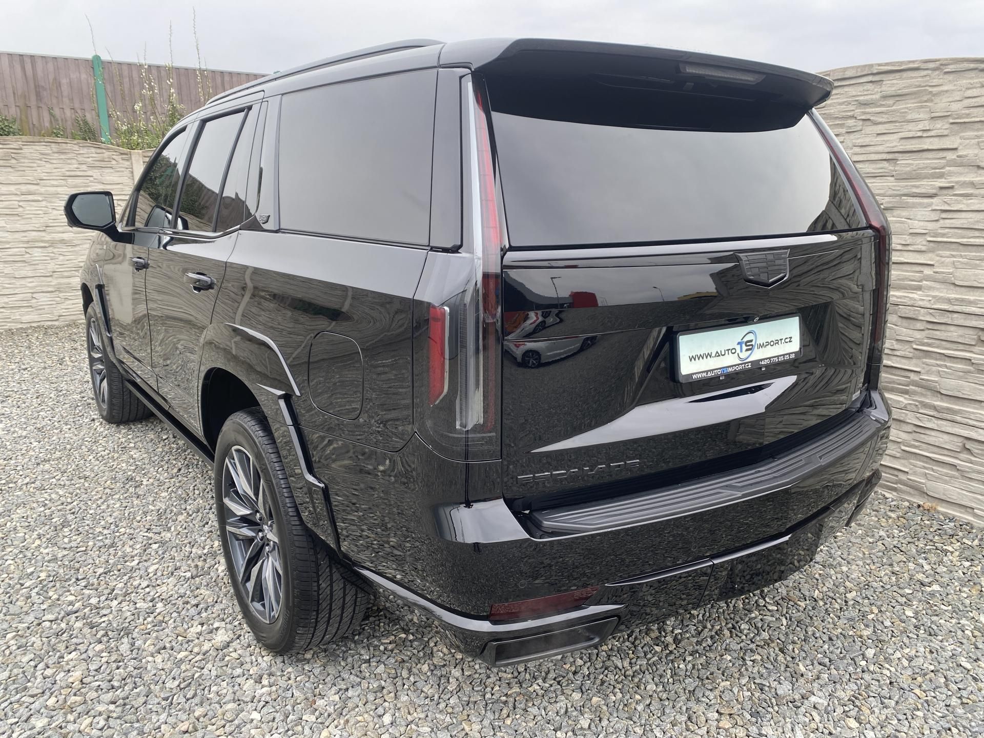 Cadillac Escalade, 6.2i V8 430PS FULL 46TKM TOP!! - fotka 3