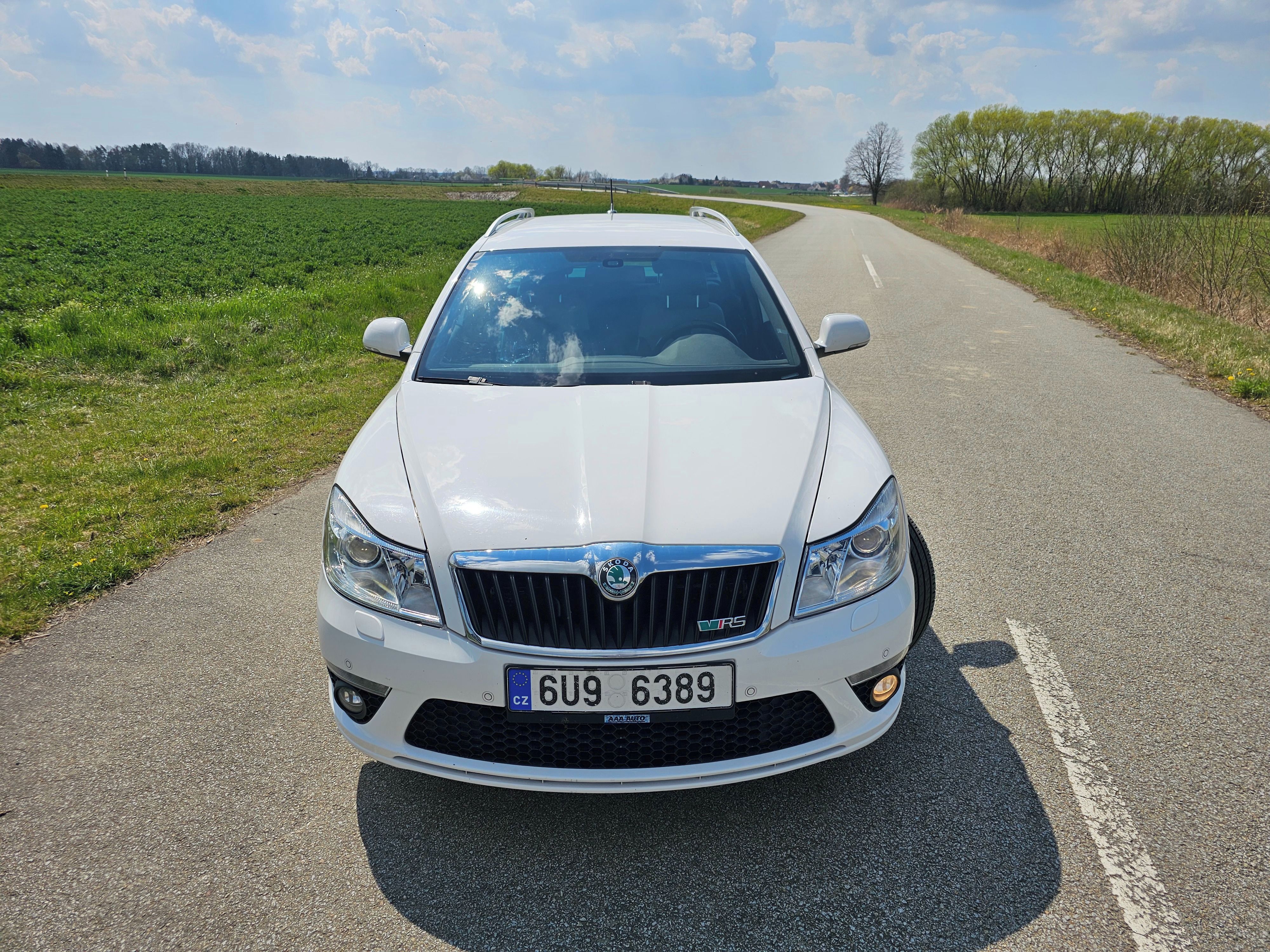 Škoda Octavia, RS 2.0 TSI - fotka 2