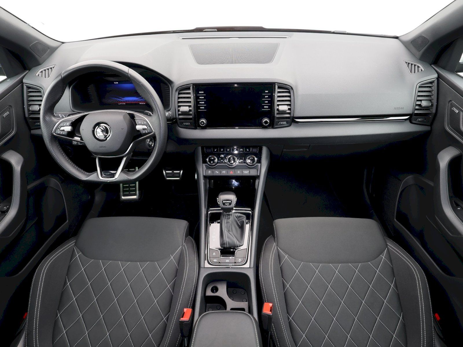 Škoda Karoq, SportLine 4x4 DSG 2.0TSI 140kW - fotka 5
