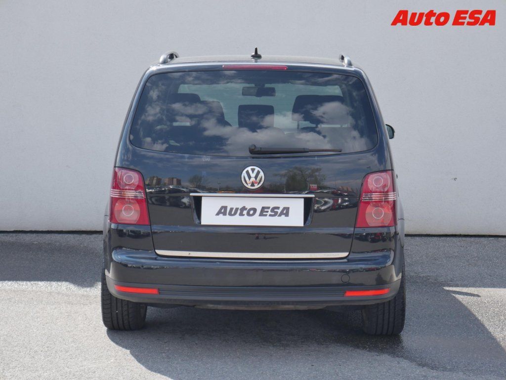 Volkswagen Touran, 1.4 TSi,xenon,autoAC - fotka 5