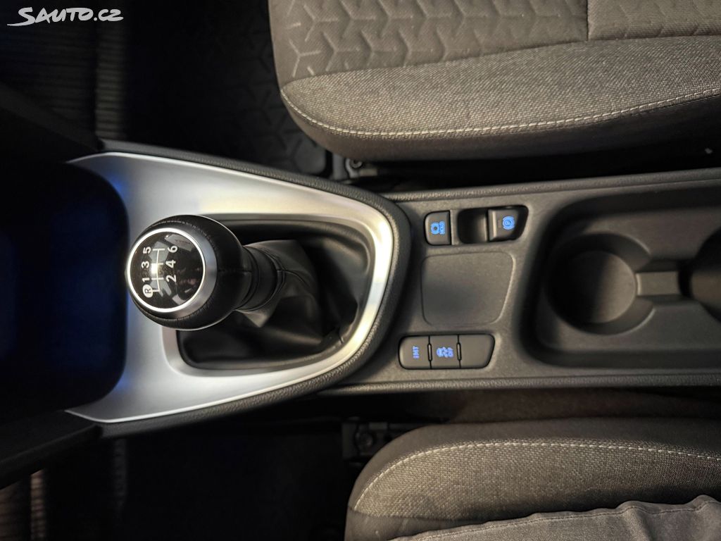 Toyota Yaris Cross, fotka 22