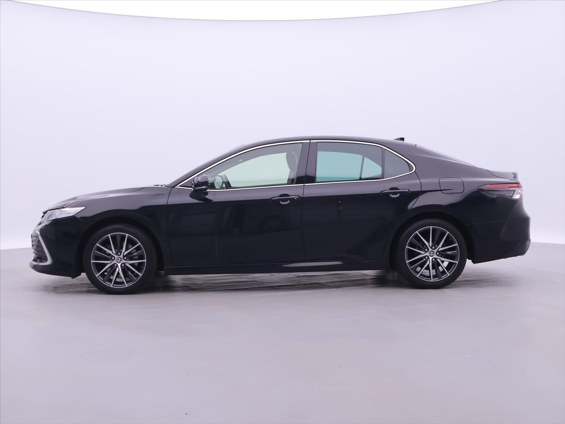 Toyota Camry, 2,5 HEV Aut. CZ Executive DPH - fotka 4