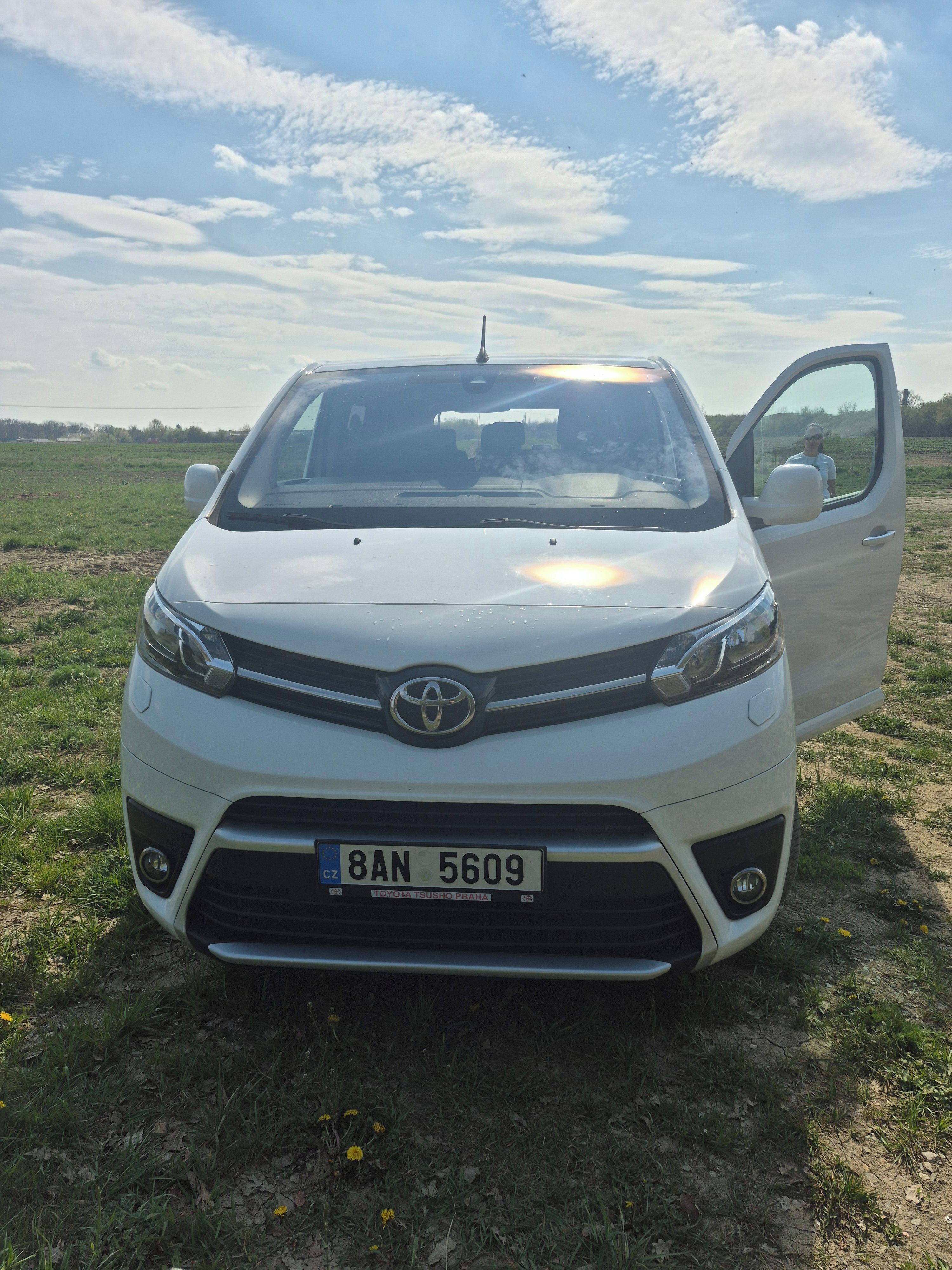Toyota Proace, Toyota Proace Verso 2,0D