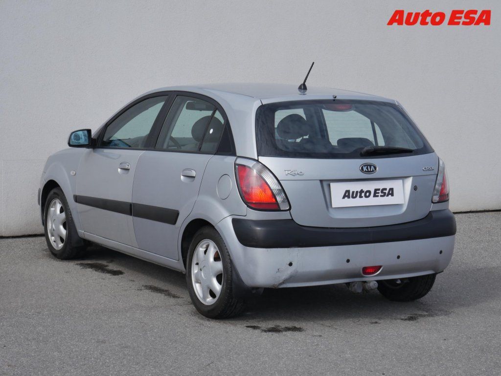 Kia Rio, 1.3i - fotka 6