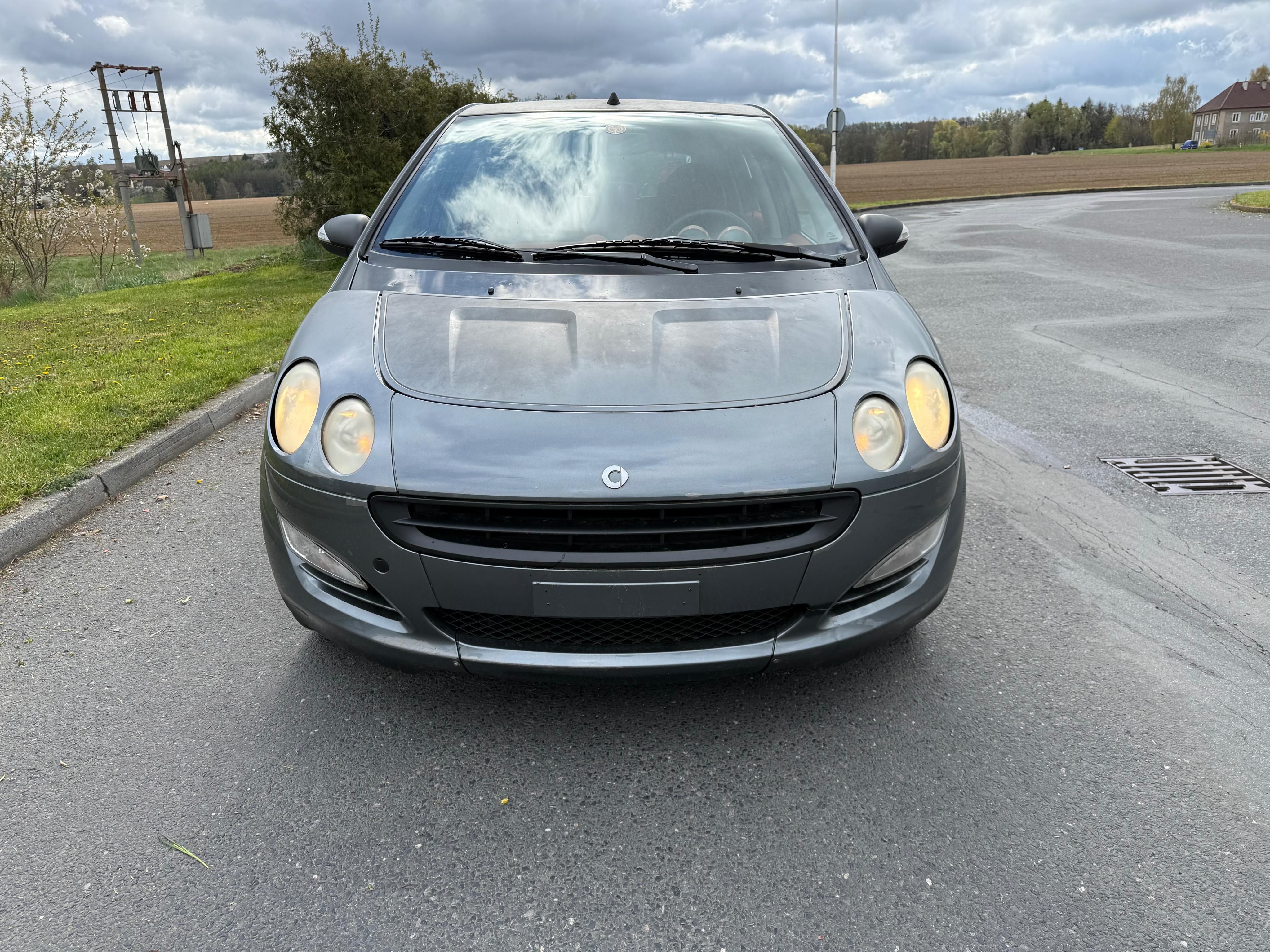 Smart Forfour, 1,1i 55 KW jen 68t.km.Automat. - fotka 2