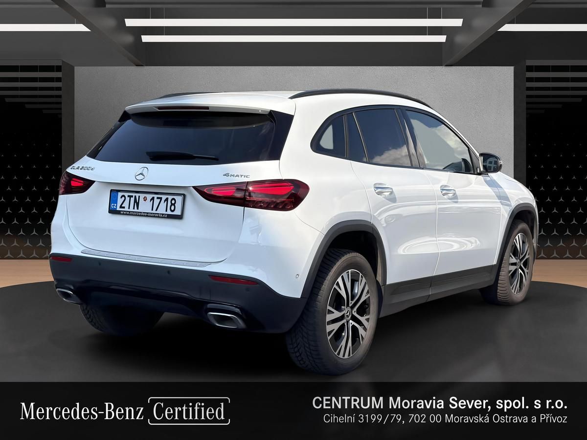Mercedes-Benz GLA, 200d 4M - fotka 5