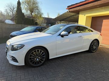 E200 4MATIC AMG BURMESTER ČR